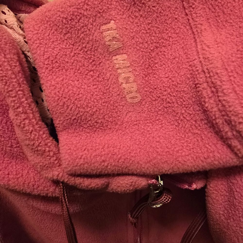 The North Face Magenta Fleece Pullover - Picture 3 of 4
